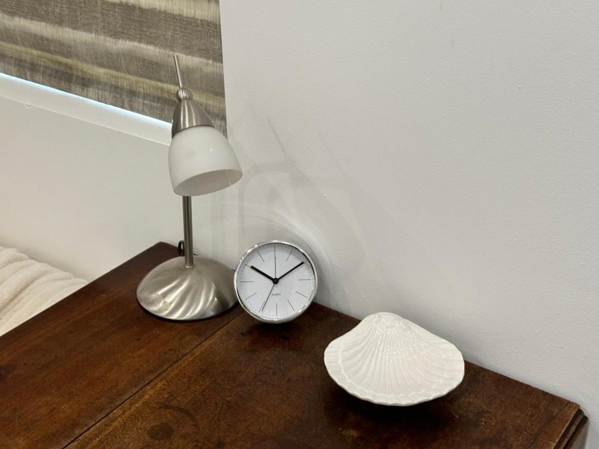 Modern Flat In Central Egham By Windsor Castle, Staines-Upon-Thames And Heathrow Airport Esterno foto